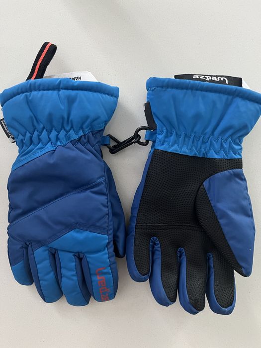 Гірськолижний комбінезон Nebulus , гірськолижні перчатки wed’ze .
