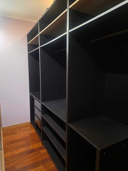 armário IKEA PAX - 3 módulos 236cm x 100 cm x 60 cm