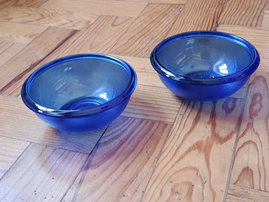 Taças vidro azul para fins diversos - decoraçao em azul