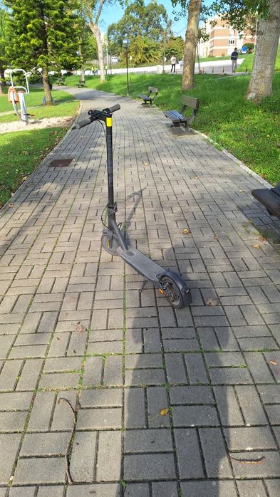 Trotinete Xiaomi Electric Scooter Essential Preta