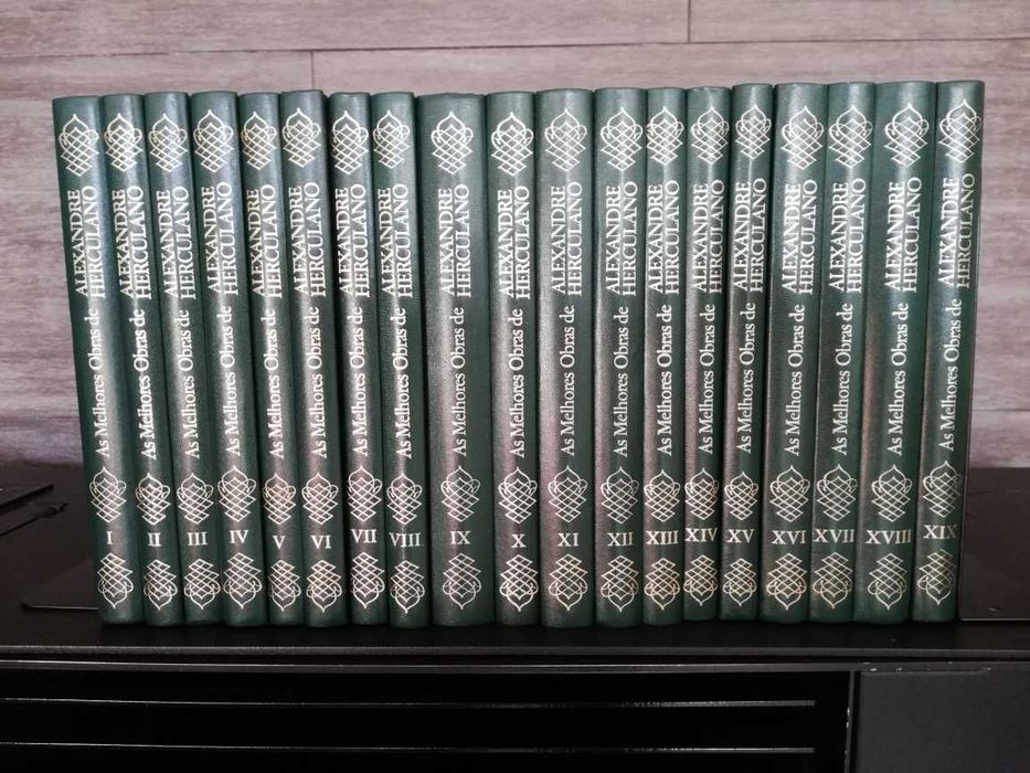 Livros de coleção Grandes Autores