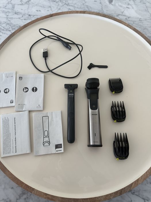 Aparador Multifunções Phillips MG9553/15 + One Blade (barba,cabelo, corpo)