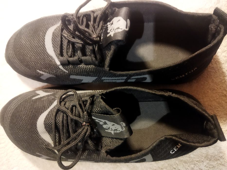 Buty sportowe uniwersalne