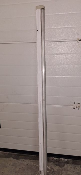 Candeeiro lampada  tipo flurescente com proteção 1,,54 cm