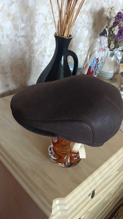 Кепка кожаная бу