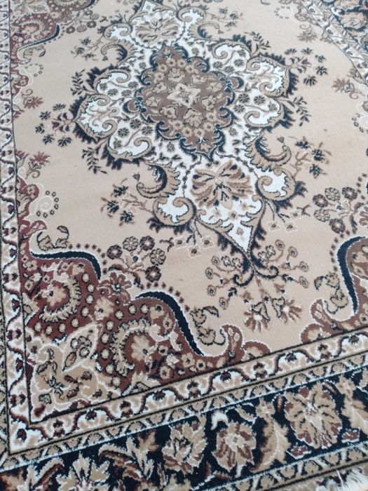 Продам килим 1000гр.