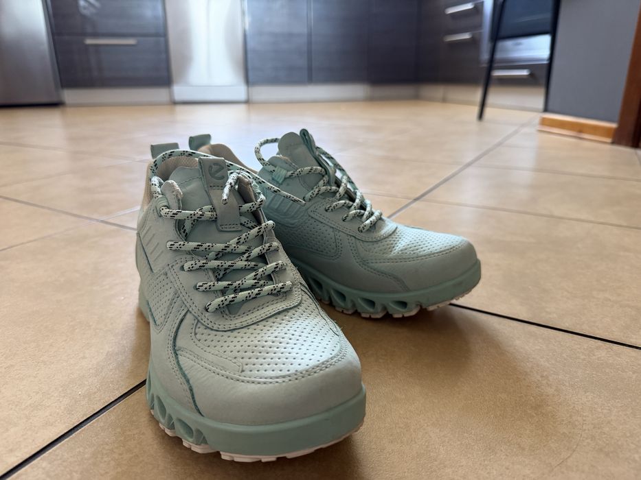 Buty ecco 37 super kolor