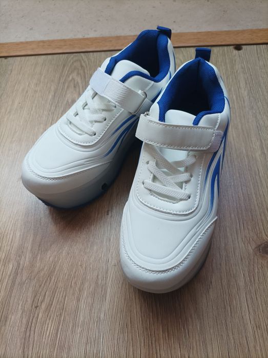 Patins com rodas retráteis 35