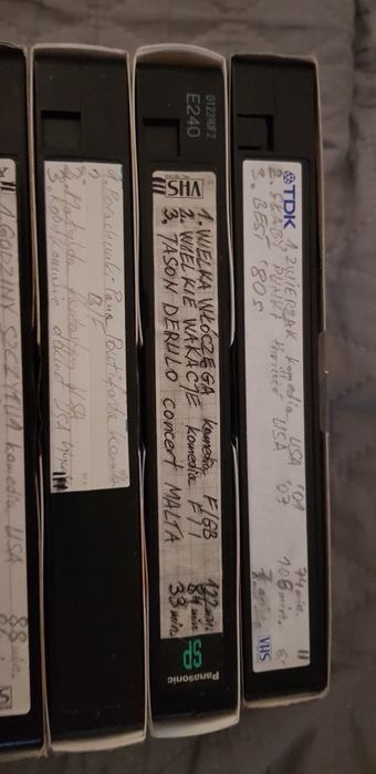 Sprzedam  mix kaset  VHS.