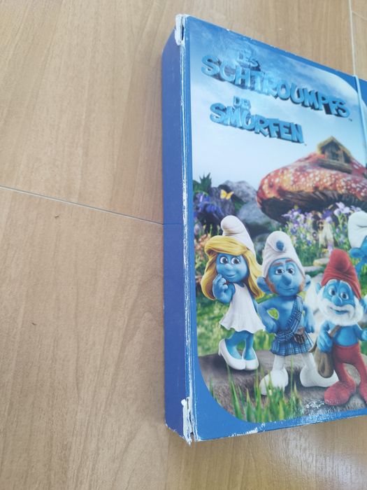 Conjunto de 28 figuras de Smurfs, datadas de 2011.