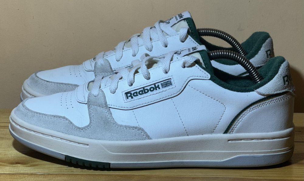 Оригінальні кросівки Reebok Classic. Розмір 41(26 см)