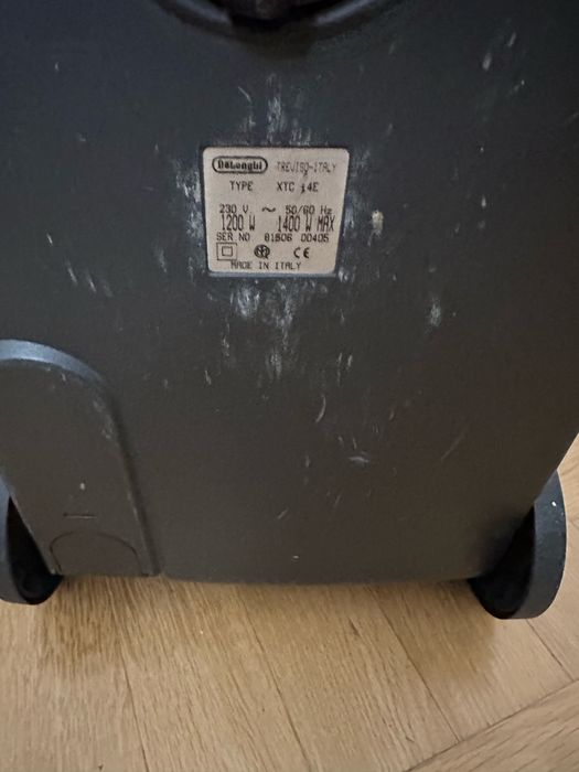 DeLonghi Compacto XTC 14 E пилосос - робочій