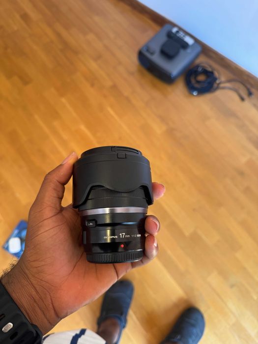 Olympus M.Zuiko ED 17mm f/1.2 PRO