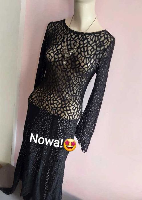 Premium Koronkowa czarna sukienka -40,% M