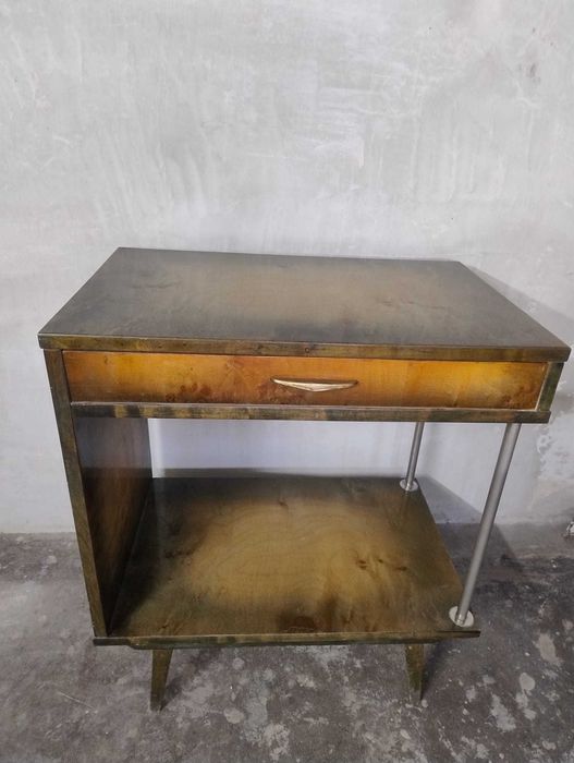 Kwietnik/ stolik pod telewizor