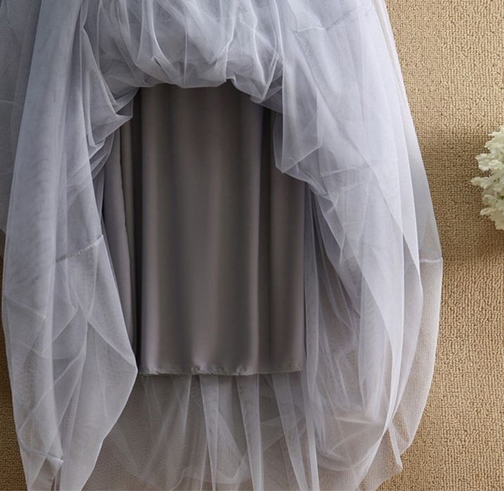 Długa tiulowa spódnica