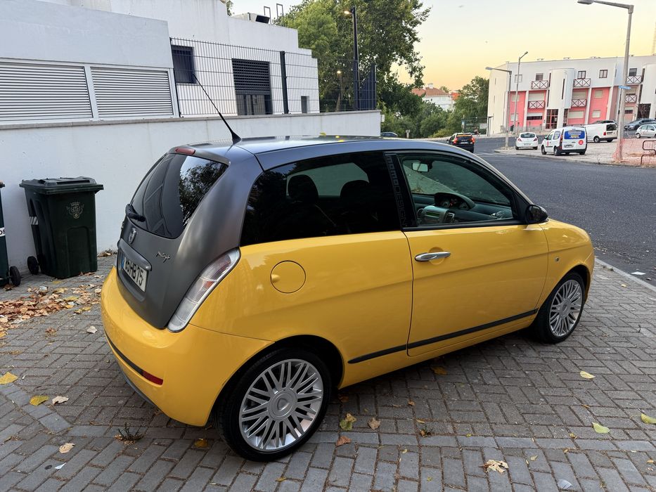 Lancia Ypsilon Versao MOMO 1.3M-Jet diesel 105cv