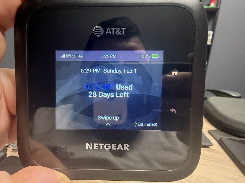 Netgeat MR6500 4g 5g router
