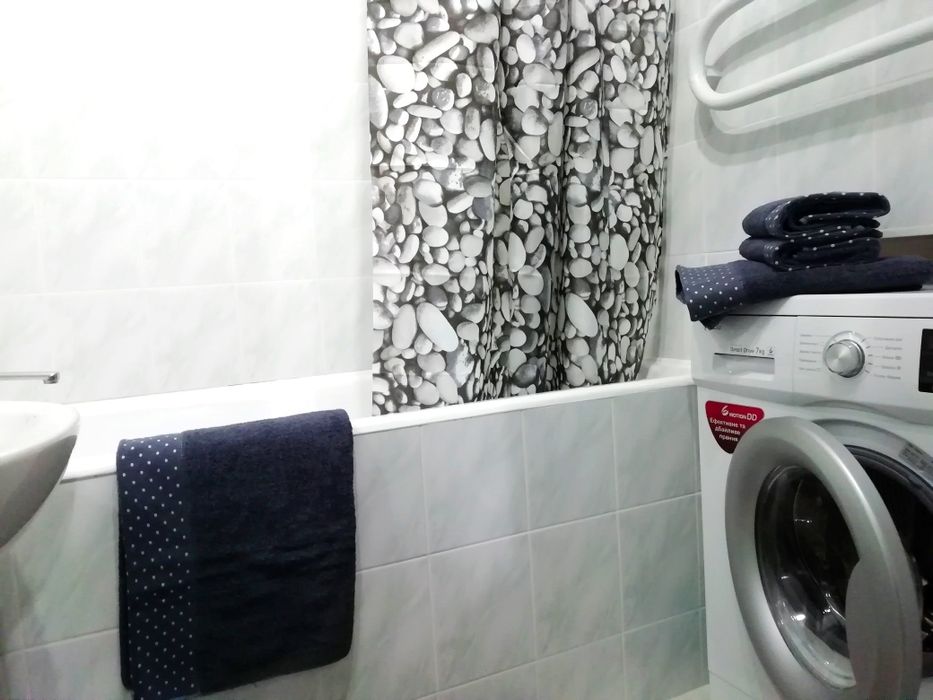 Посуточно.Подобово 2ком  м. Теремки, ТРЦ  Магелан