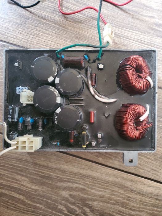 продам інвекторну плату від генератора 3000к