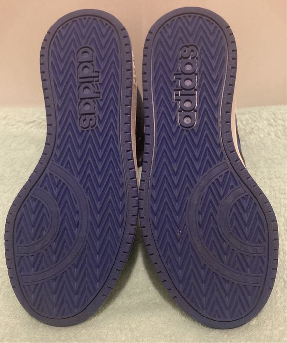 Дитячі кросівки Adidas Hoops 2.0 кеди. Розмір 35.5 (22.5 см)