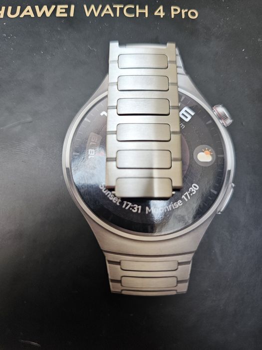Huawei Watch 4 Pro Elite – tytanowa bransoleta + 2 dodatkowe paski