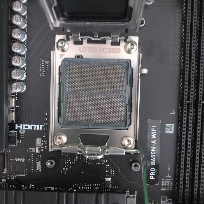 Motherboard AM5 MSI PRO B650M-A WIFI