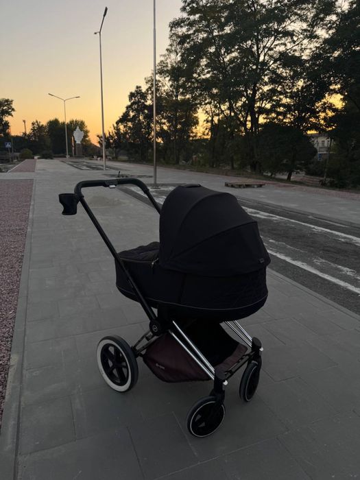 ТЕРМІНОВО! Візочок Cybex Priam Lux