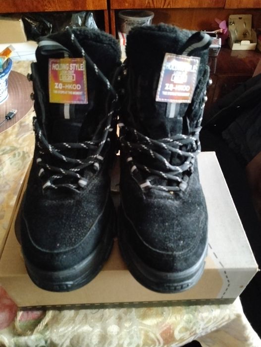 Кроссовки женские зимние  39р