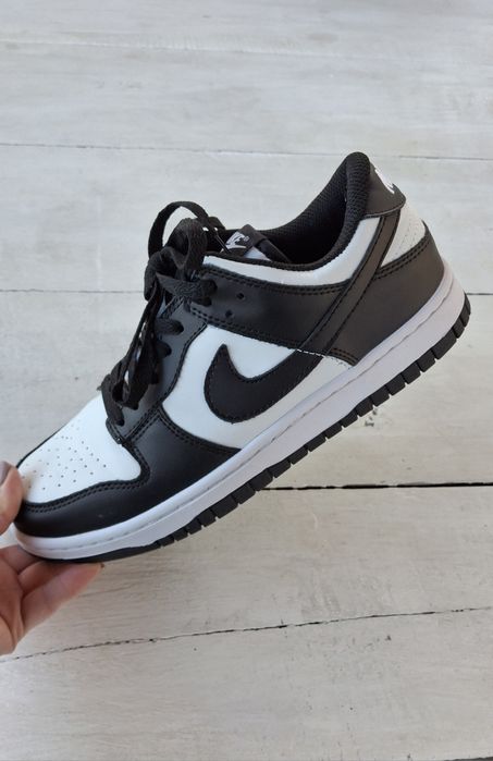 Кросівки NIKE (Найк) р.41 нат.шкіра стан нових