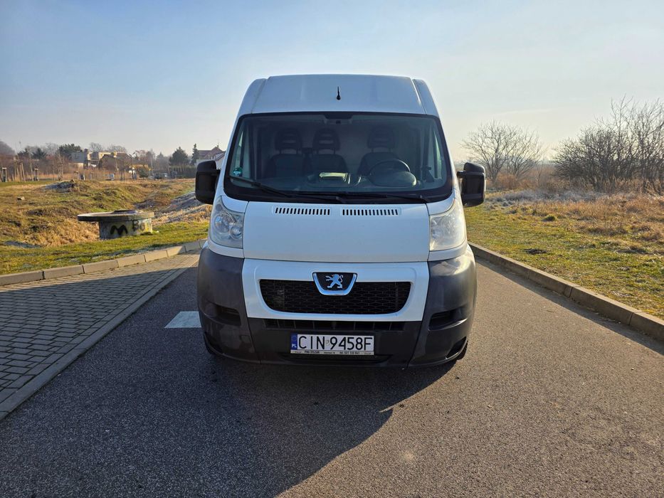 Wynajem Busa Dostawczego L2H2 Peugeot Boxer Inowrocław Przeprowadzki Transport