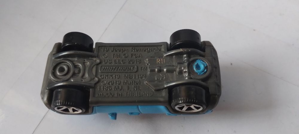 Matchbox Jeep Renegade — Оригінал (Блакитний кросовер)