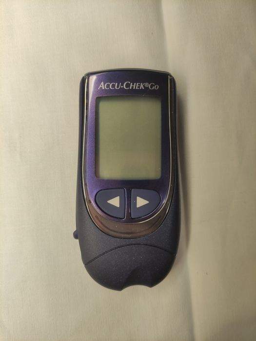 Глюкометр Accu-Chek Go
