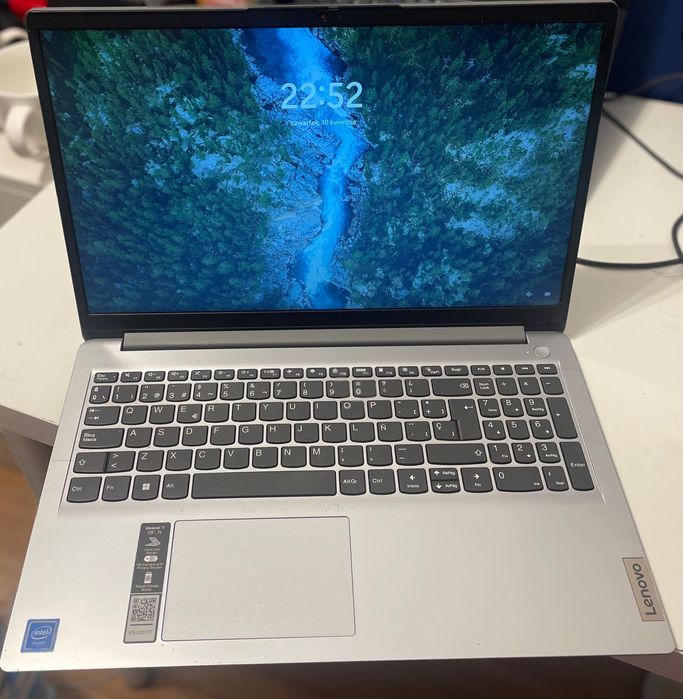 Lenovo idealpad 1 15IGL7 + Hp Elitebook 8440p and a Free mouse