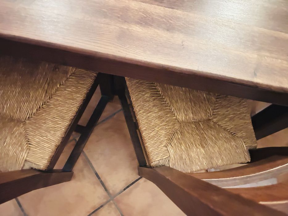 Mesa de madeira 4 cadeiraa e movel  de entrada