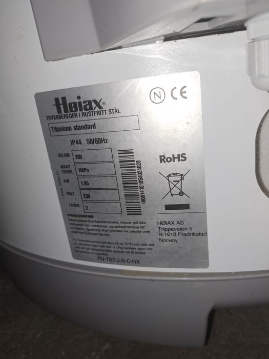 Podgrzewacz wody 200l Høiax titanium 200