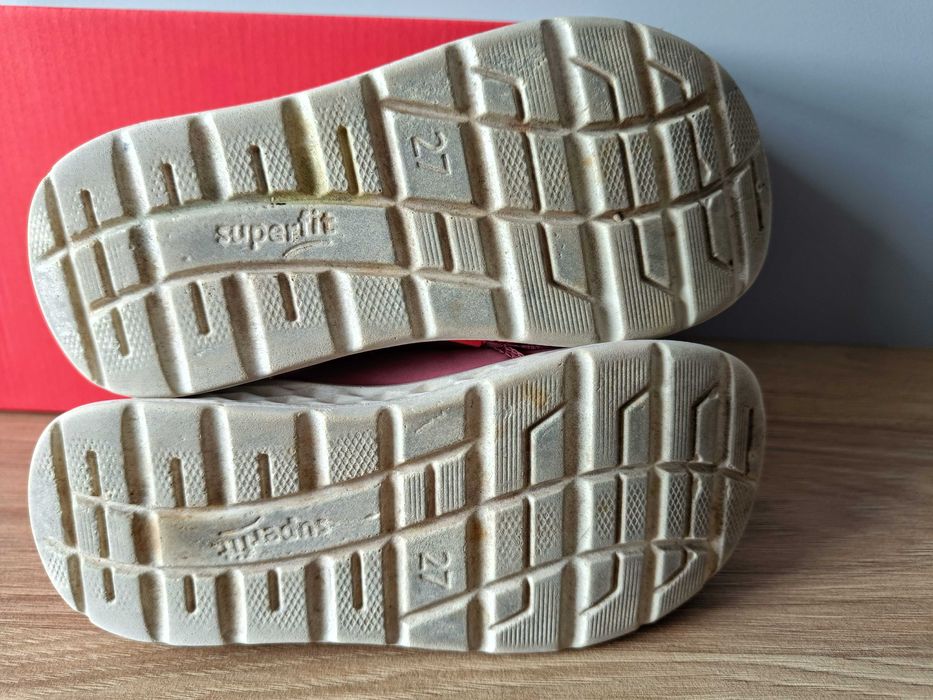 Buciki superfit rozm. 27