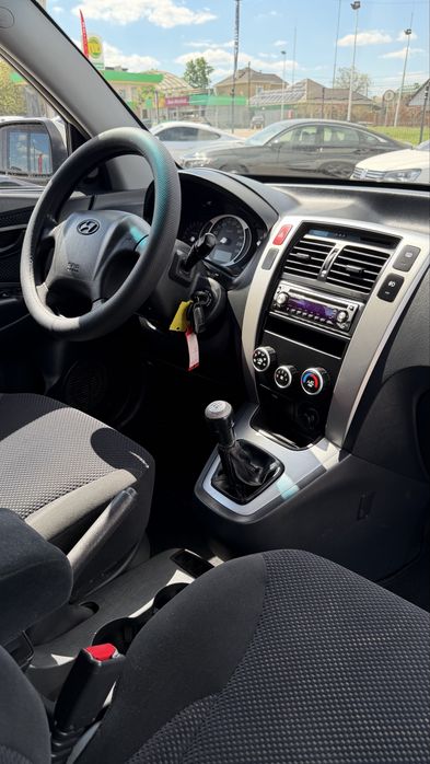Hyundai Tucson Хюндай Тюксон 2007р 2,0 бенз 5МКПП 175т км НЕФАРБОВАНИЙ