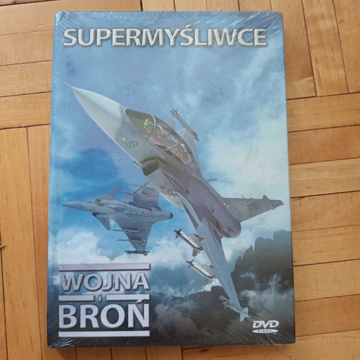 Wojna i Broń - Supermyśliwce - DVD - Folia