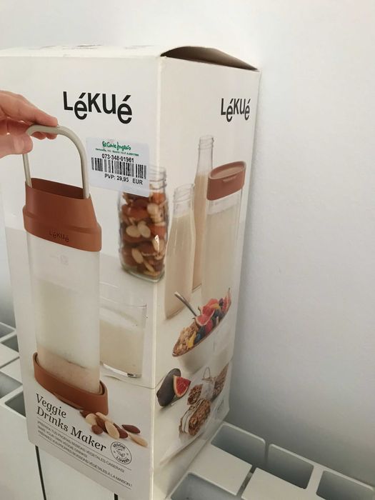 Recipiente para preparar bebidas vegetais Lékué