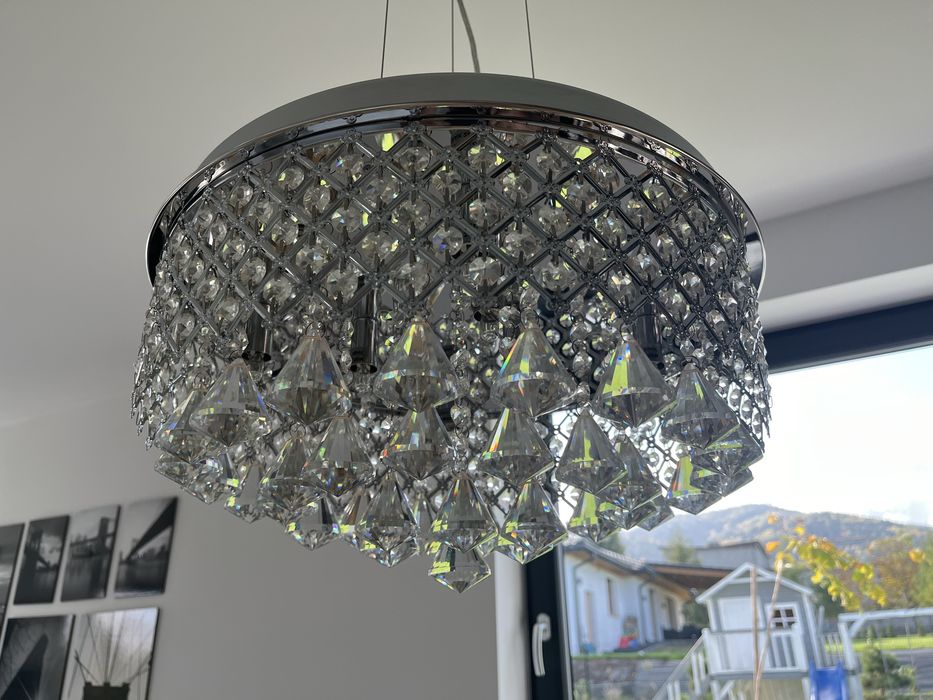 Lampa biała z kryształami