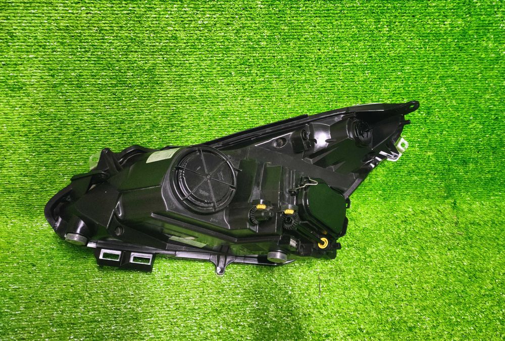 Reflektor Prawy Lampa Prawa Opel Corsa D 2006- Europa