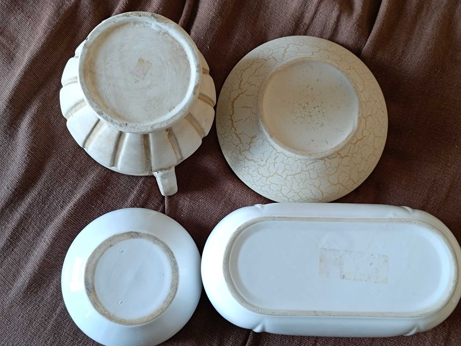 4 Vasos ou Púcaros antigos