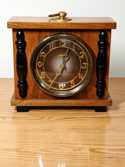 Zegar kominkowy MAJAK 1988 r. po przeglądzie – kolekcjonerski, sprawny