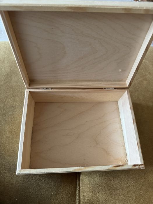 Szkatułka drewniana