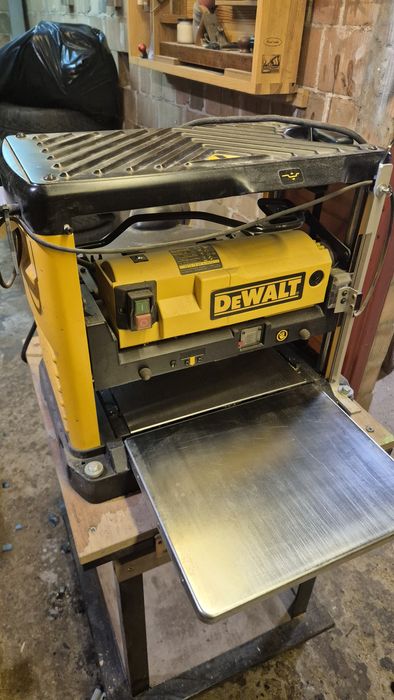 Grubościówka DeWalt Dw733