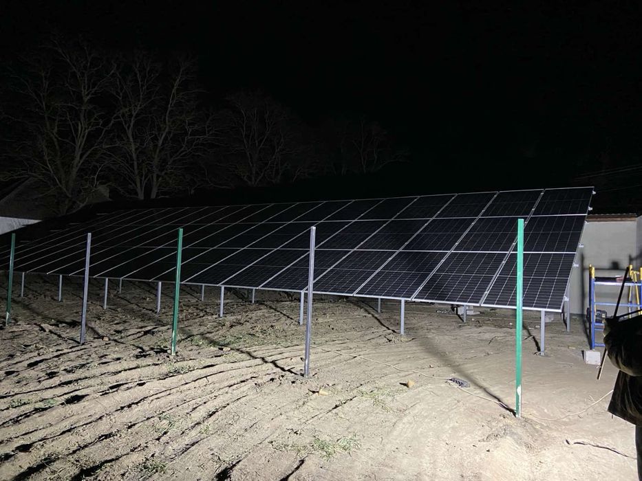 Солнечные панели Сонячні панелі Інвертор Акумулятор