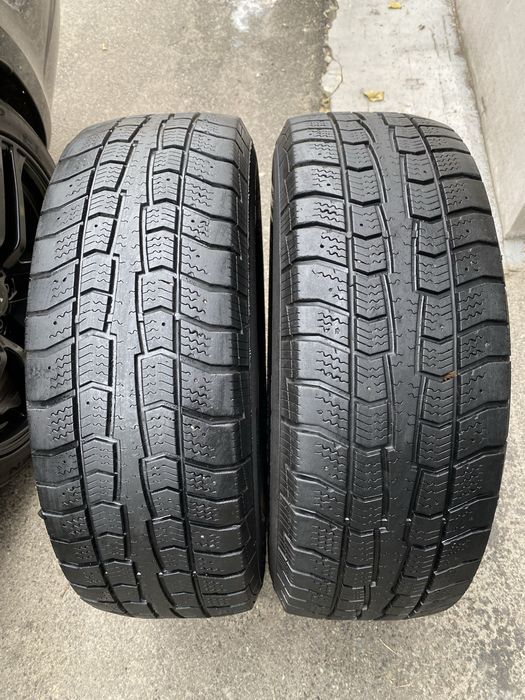 215/70 R16 Cooper Discoverer пара шин зимних.