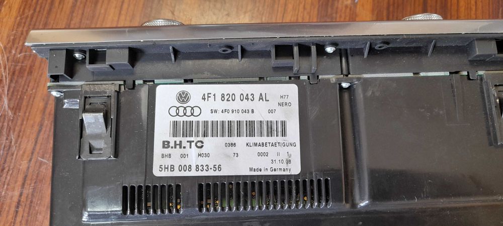 AUDI A6 C6 panel nawiewu klimatyzacji 1F1.820043L