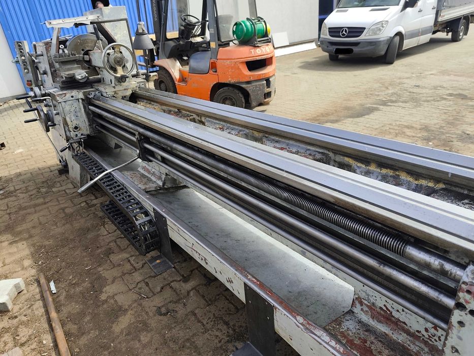 Tokarka TUR 50 - 2500